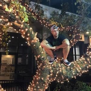 Meet your Posher, Cory